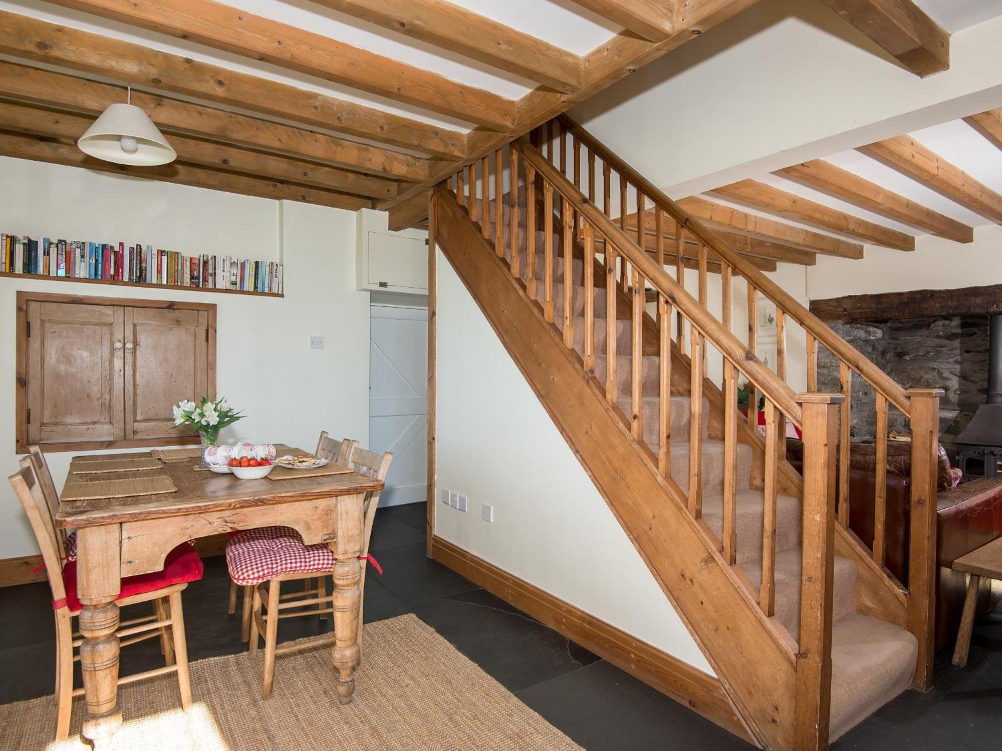 Villa Cefn Bach Capel Garmon Esterno foto